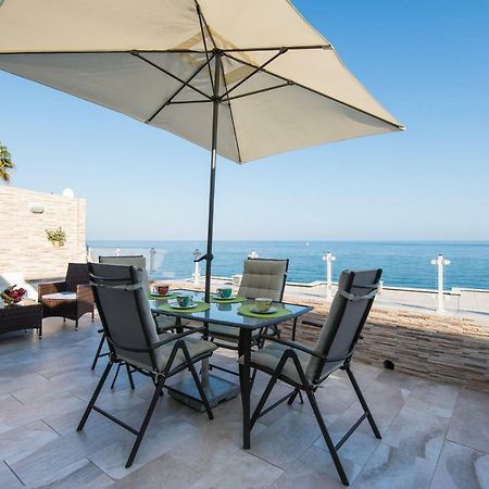 Seashore Bungalow Stunning Торремолинос Экстерьер фото